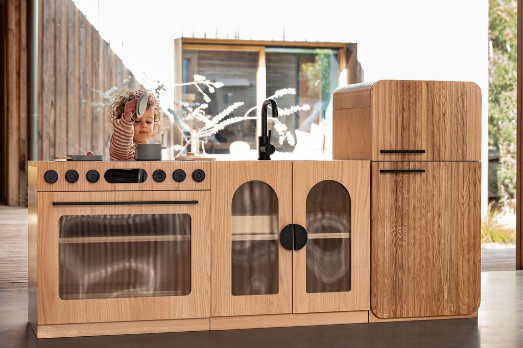 Oak Fluted Play Oven – Montessori Wooden Toy Kitchen