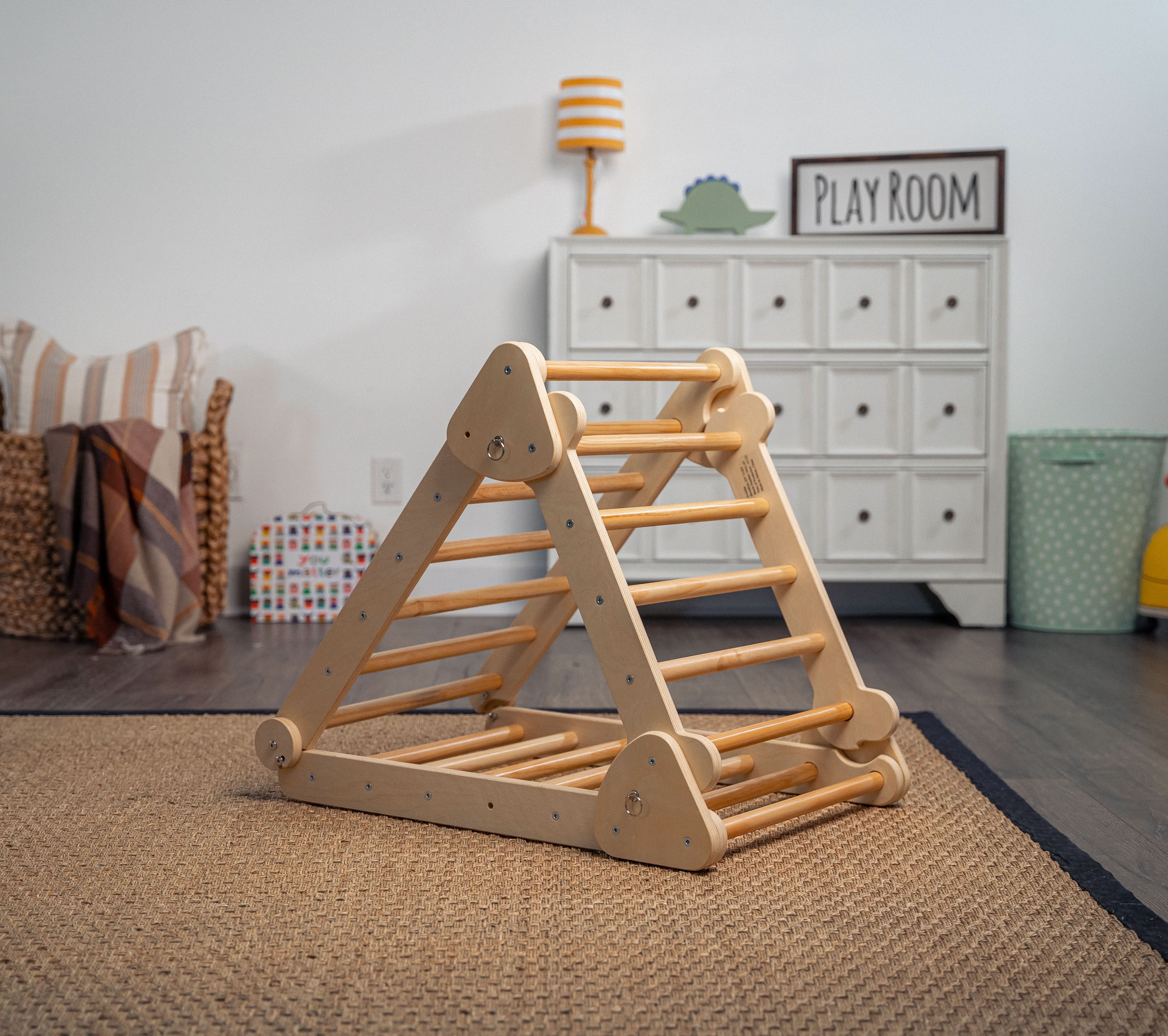 Vicus - Triangle Ladder with Ramp