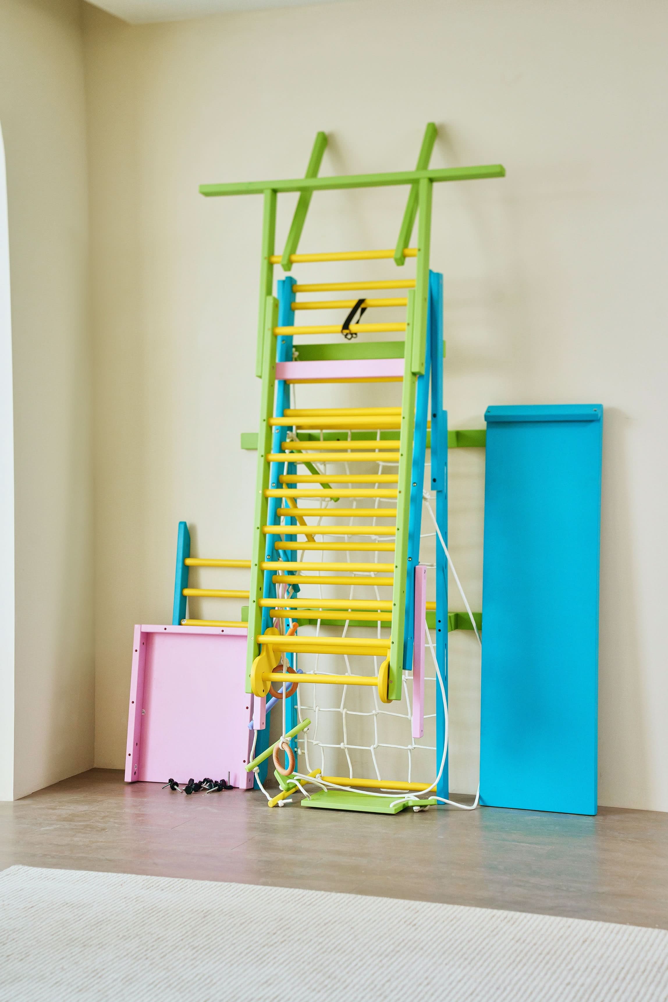 Grove | Foldable Jungle Gym - Wall Mounted - Rainbow
