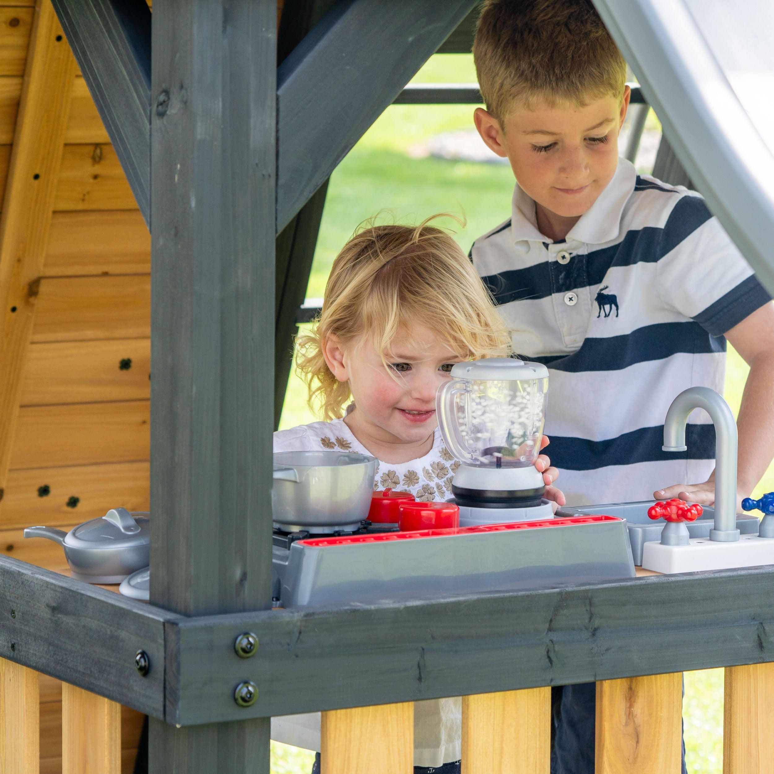Magnolia Falls Swing Set