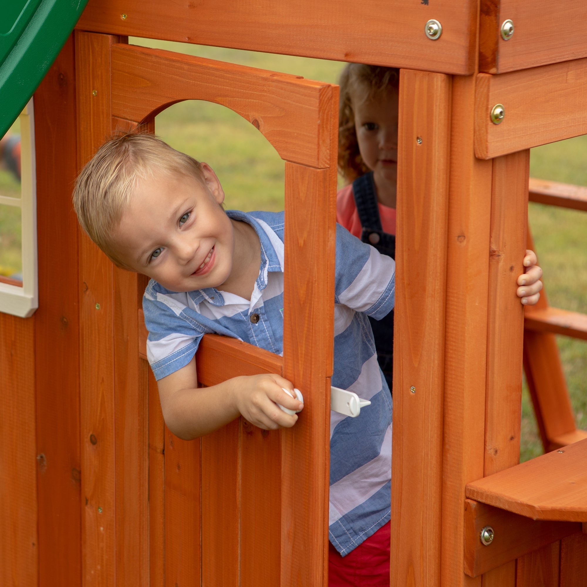 Oakmont Swing Set